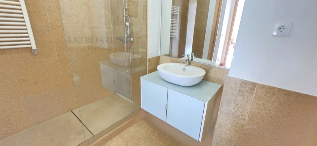 Apartamento T6 para Venda em Paranhos Foto 20