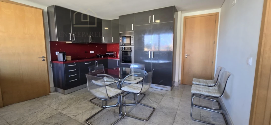 Apartamento T6 para Venda em Paranhos Foto 14