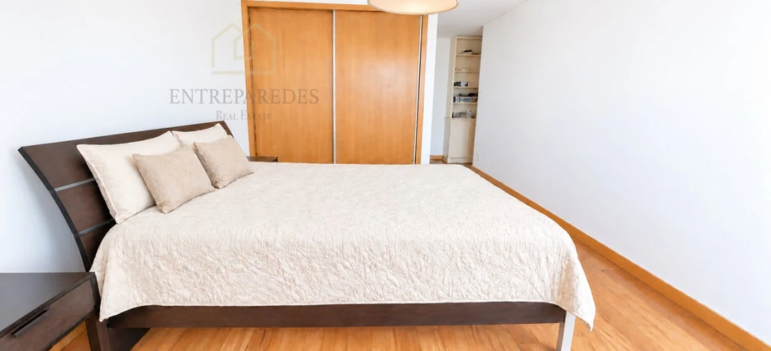 Apartamento T6 para Venda em Paranhos Foto 25