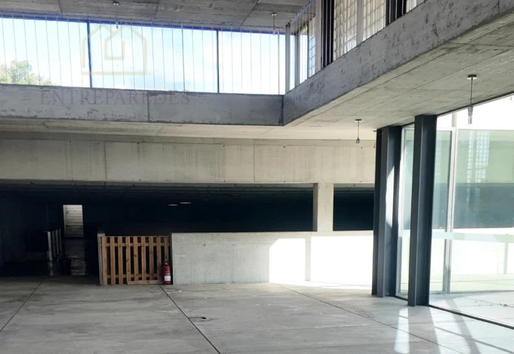 Negócio para Arrendamento em Nogueira, Fraião e Lamaçães Foto 8