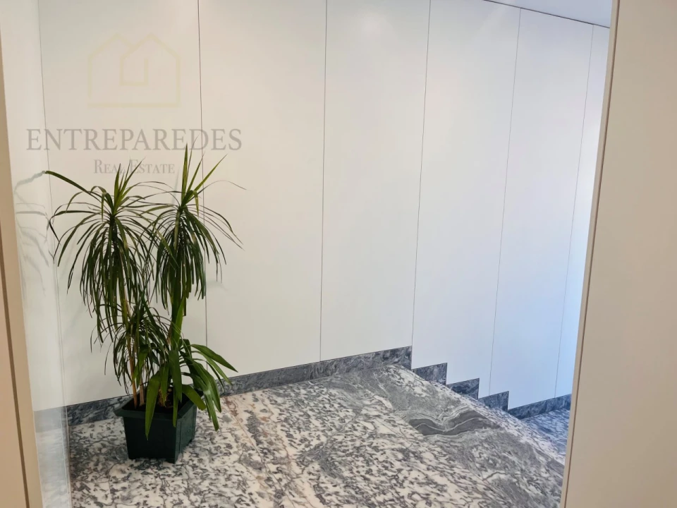 Apartamento T3 para Venda em Espinho Foto 19