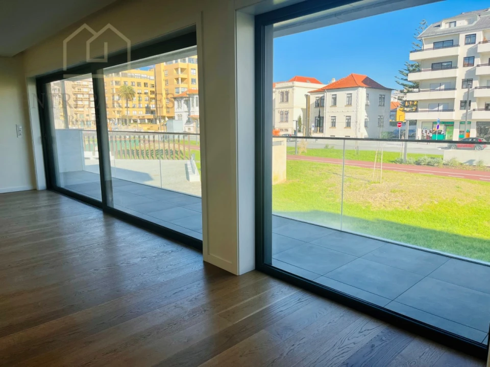 Apartamento T3 para Venda em Espinho Foto 2