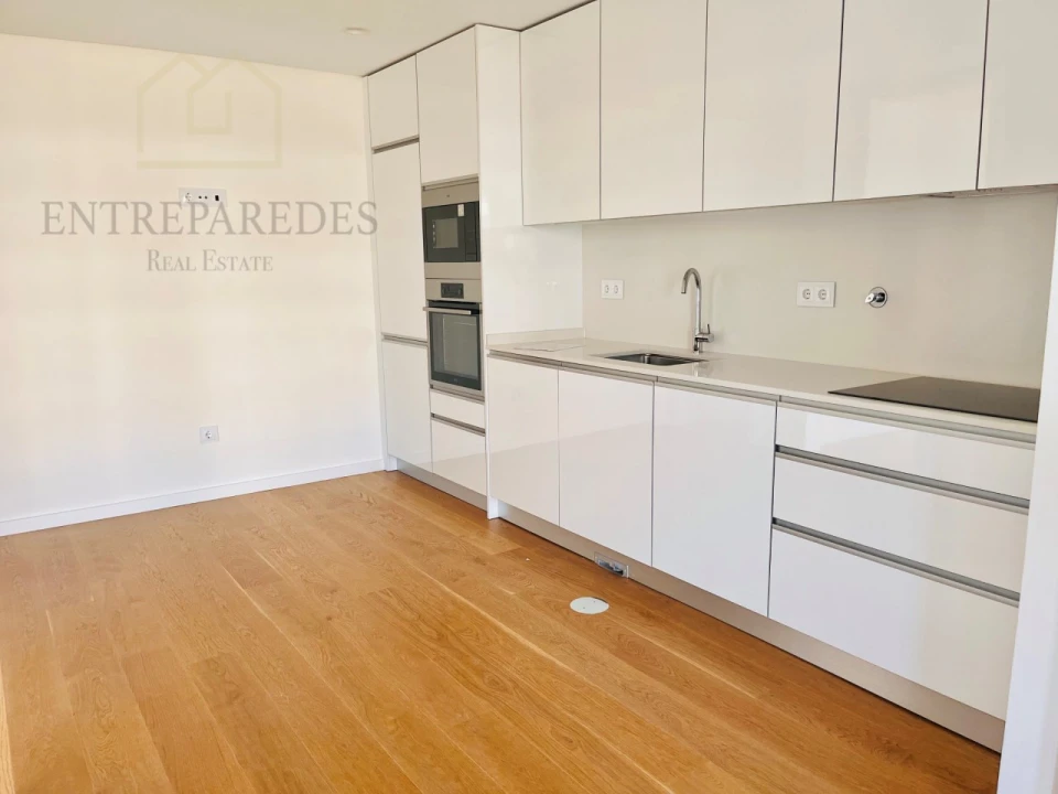 Apartamento T3 para Venda em Espinho Foto 5