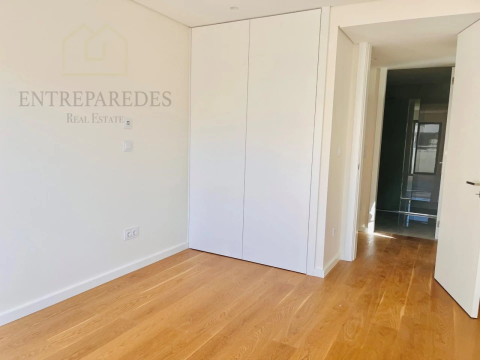 Apartamento T3 para Venda em Espinho Foto 14
