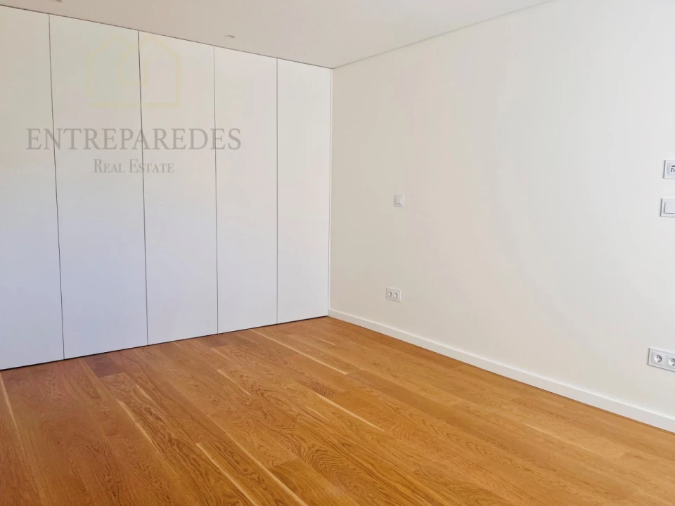 Apartamento T3 para Venda em Espinho Foto 17