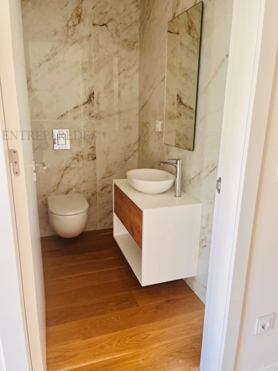 Apartamento T3 para Venda em Espinho Foto 8