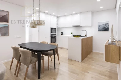 Apartamento T2 para Venda em Campanhã