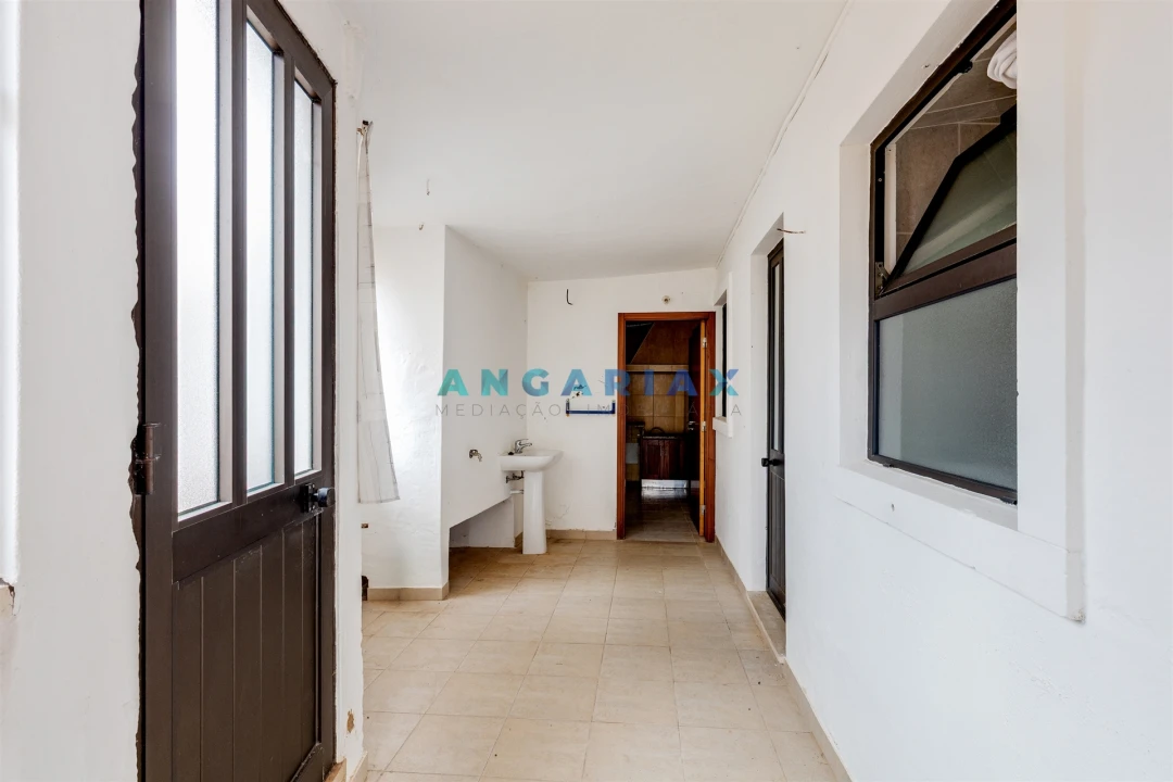 Moradia T2 para Venda em Turquel Foto 20