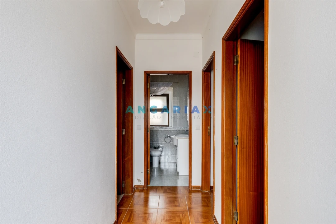 Moradia T2 para Venda em Turquel Foto 26