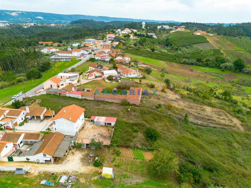 Moradia T2 para Venda em Turquel Foto 8