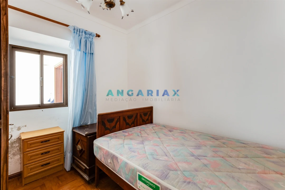 Moradia T2 para Venda em Turquel Foto 28