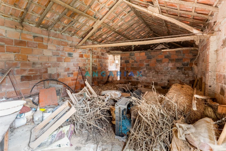 Moradia T2 para Venda em Turquel Foto 41