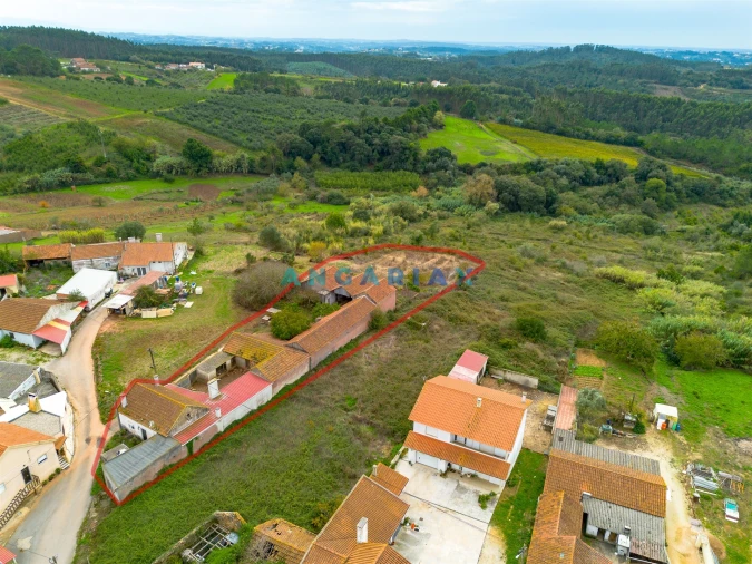 Moradia T2 para Venda em Turquel Foto 5