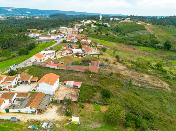 Moradia T2 para Venda em Turquel Foto 8