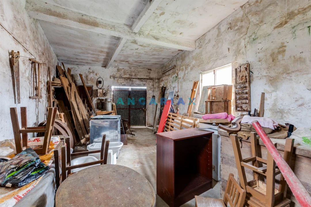 Moradia T2 para Venda em Turquel Foto 38