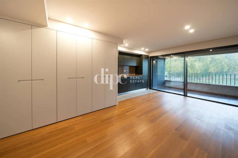 Apartamento T1 para Arrendamento em Candoso Santiago e Mascotelos Foto 4