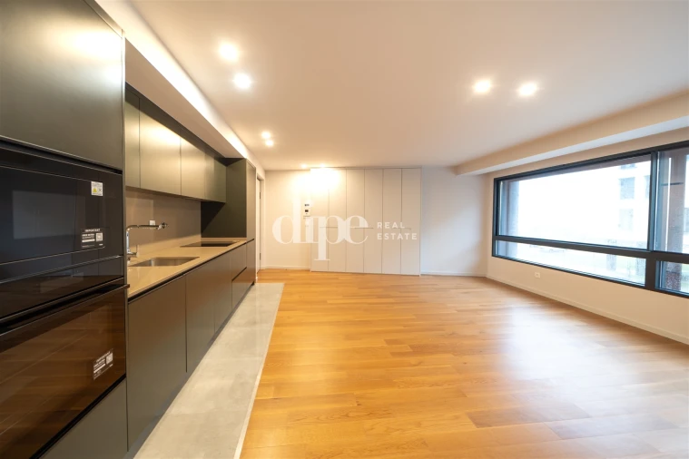 Apartamento T1 para Venda em Candoso Santiago e Mascotelos Foto 8