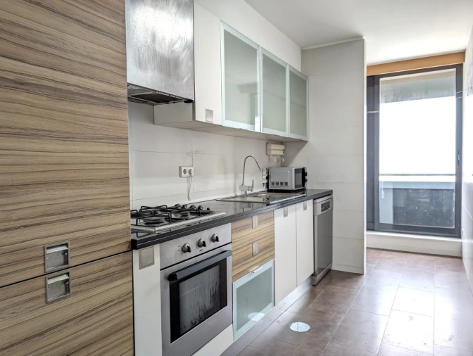 Apartamento T1 para Arrendamento em Aradas Foto 2