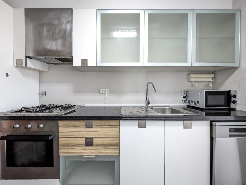 Apartamento T1 para Arrendamento em Aradas Foto 3