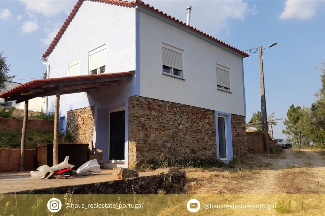 Moradia T4 para Venda em Estreito-Vilar Barroco Foto 1