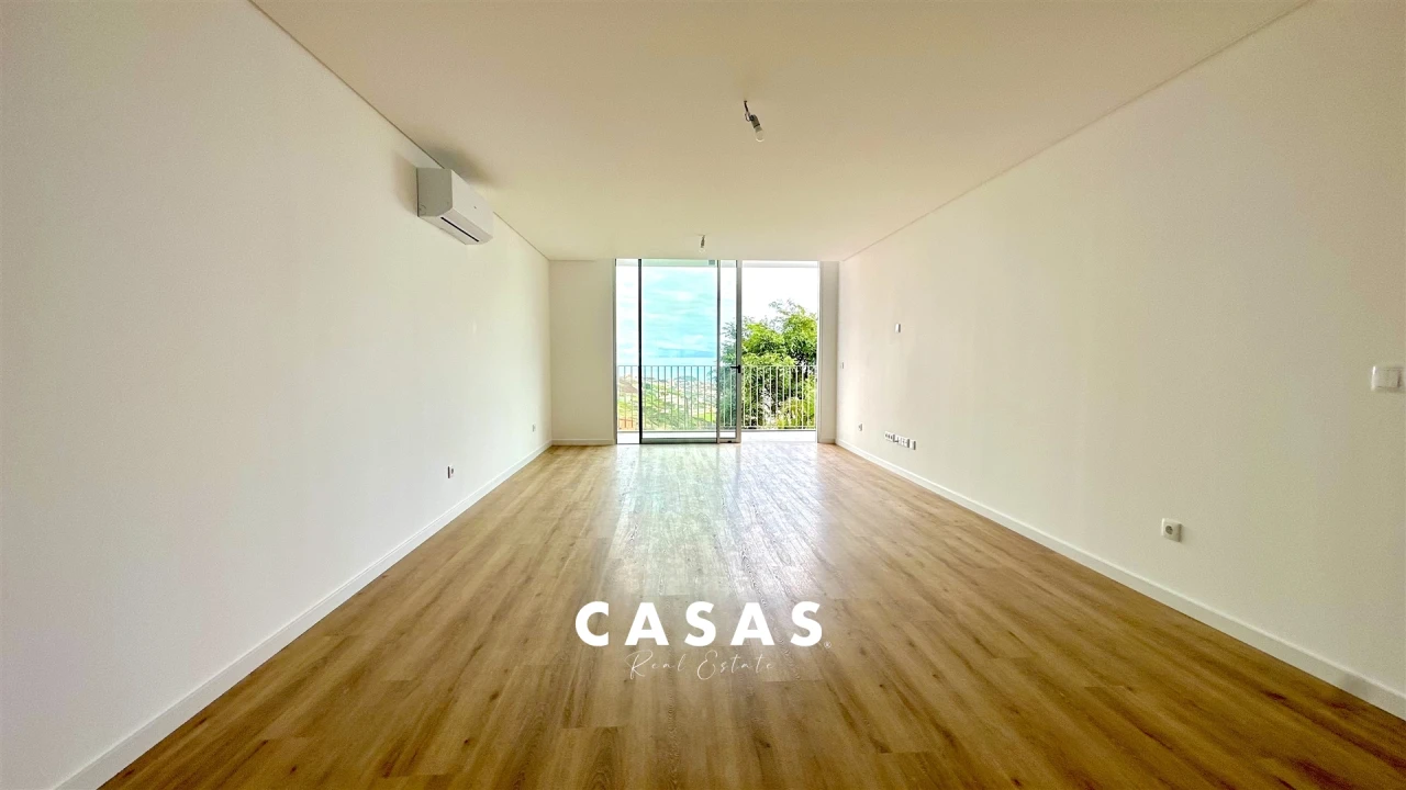 Apartamento T3 para Venda em Estreito de Camara de Lobos Foto 6