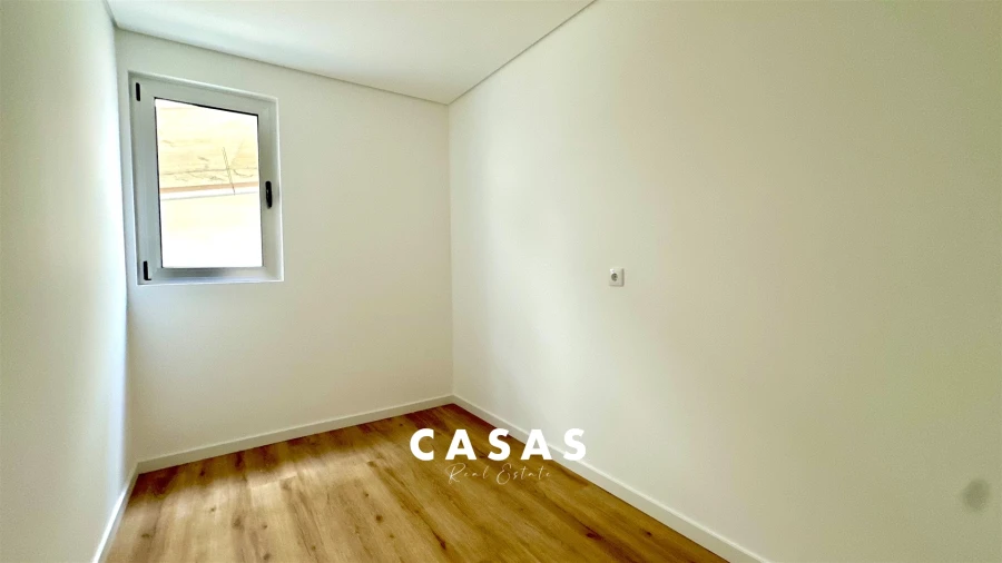 Apartamento T3 para Venda em Estreito de Camara de Lobos Foto 20