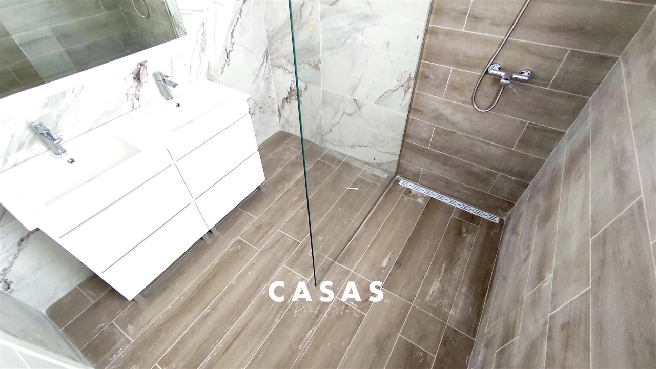 Moradia T3 para Venda em Santo Antonio Foto 24