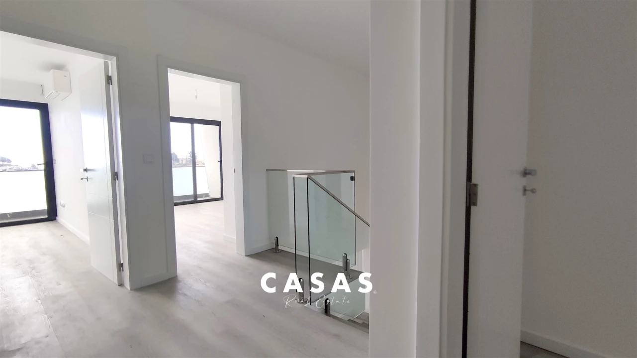 Moradia T3 para Venda em Santo Antonio Foto 19