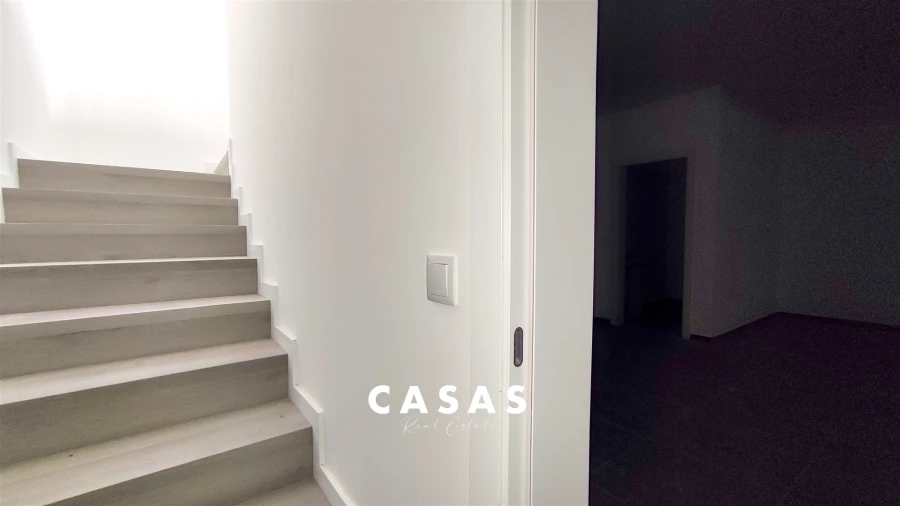 Moradia T3 para Venda em Santo Antonio Foto 42