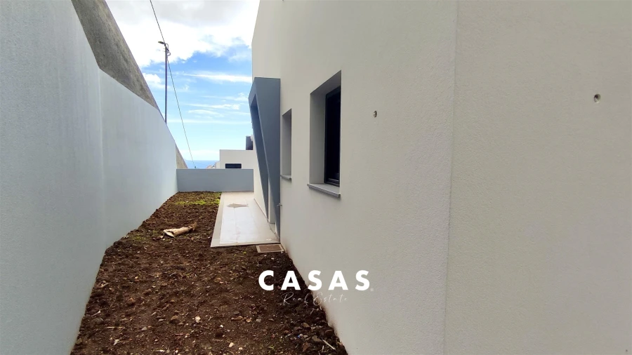 Moradia T3 para Venda em Santo Antonio Foto 39