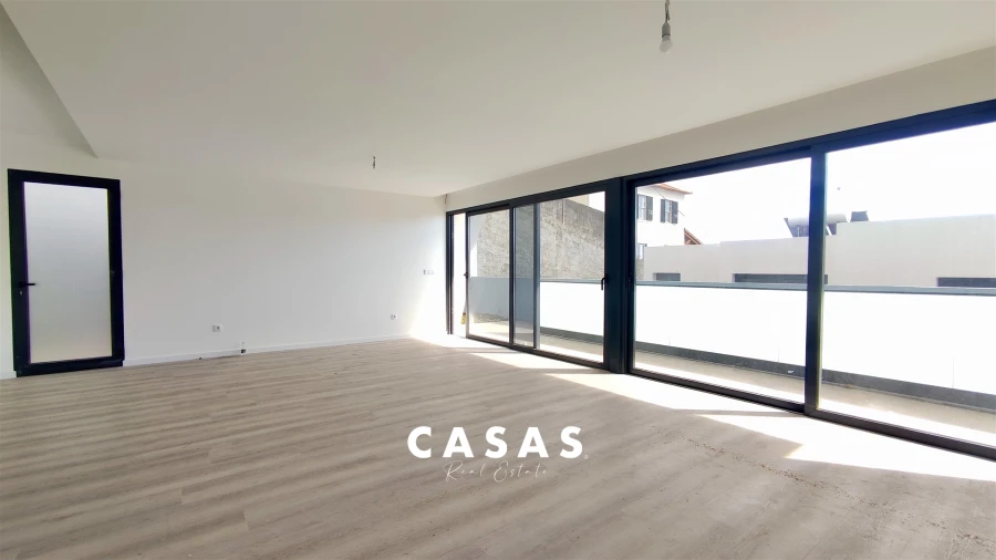 Moradia T3 para Venda em Santo Antonio Foto 10