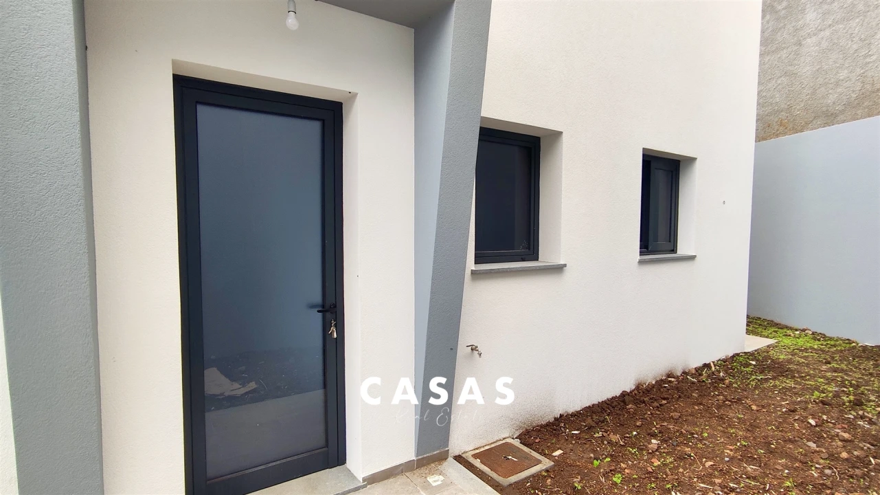 Moradia T3 para Venda em Santo Antonio Foto 34