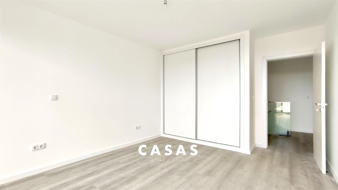 Moradia T3 para Venda em Santo Antonio Foto 21