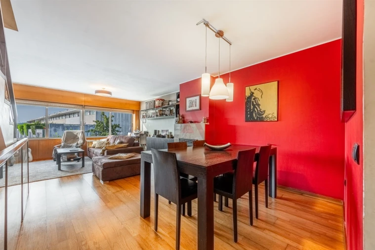 Moradia T3 para Venda em Fermentões Foto 5