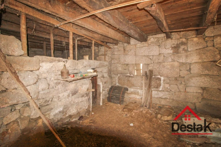 Moradia T3 para Venda em Vila Maior Foto 18