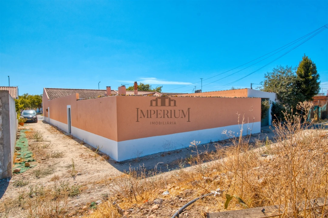 Moradia T3 para Arrendamento em Almeirim Foto 27