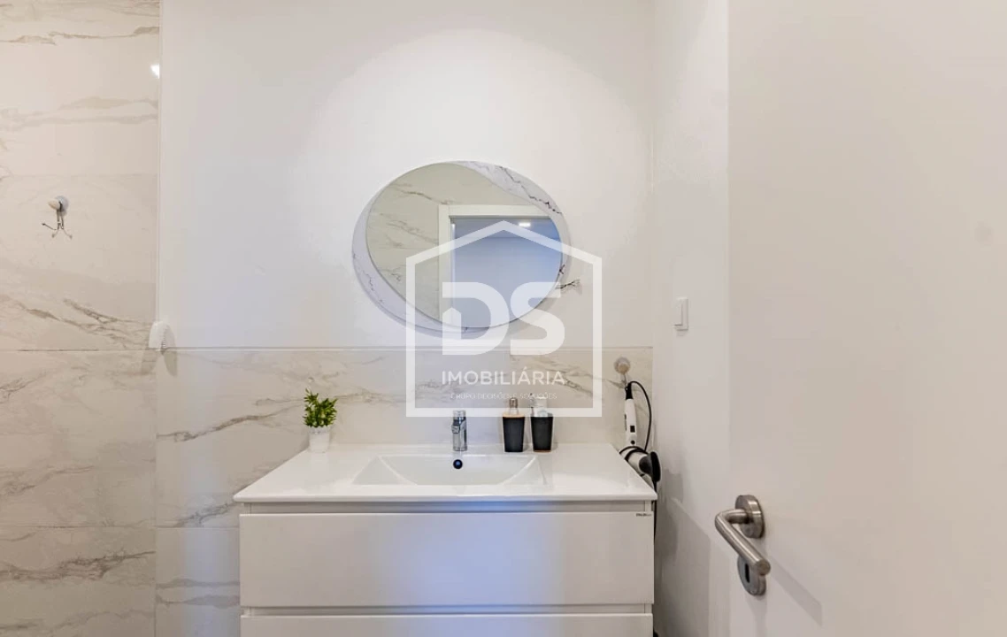 Apartamento T1 para Venda em Agua de Pena Foto 12