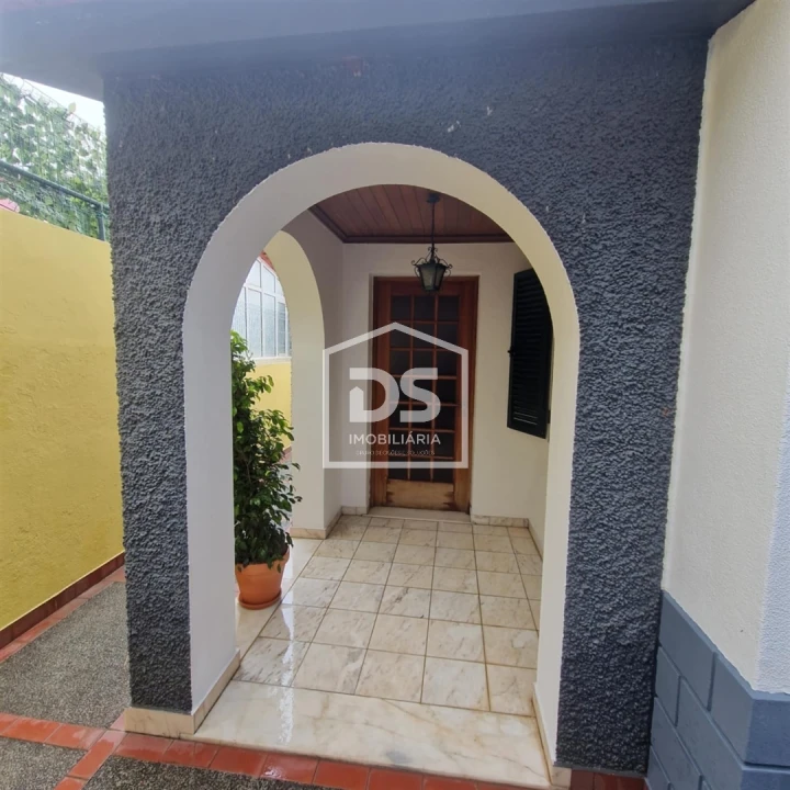 Moradia T4 para Arrendamento em Monte Foto 11