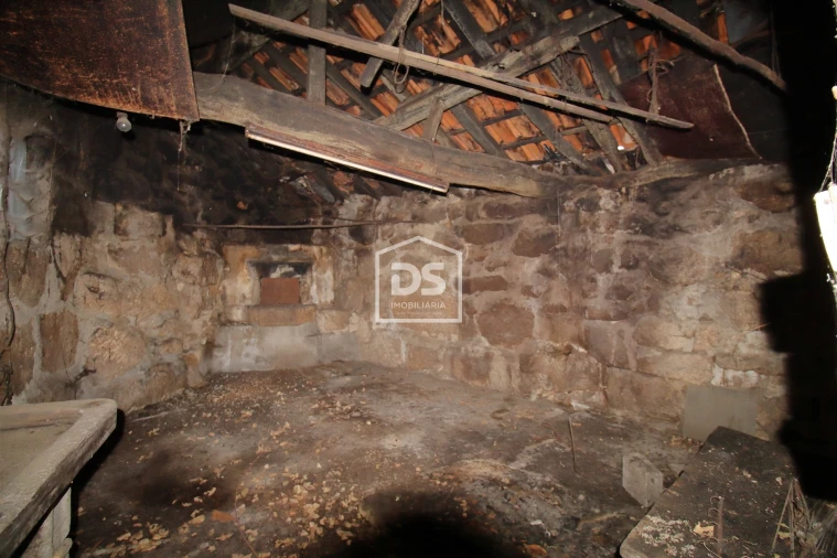 Moradia T1 para Venda em Canelas Foto 7