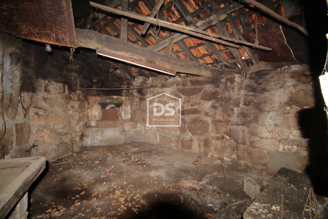 Moradia T1 para Venda em Canelas Foto 7