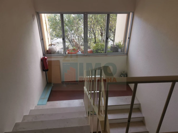 Apartamento T2 para Venda em Alcabideche Foto 2