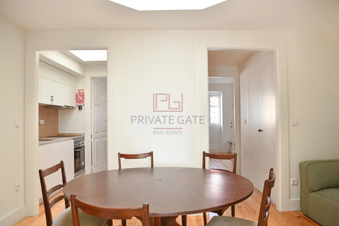 Apartamento T2 para Venda em Cedofeita, Santo Ildefonso, Sé, Miragaia, São Nicolau e Vitória Foto 7