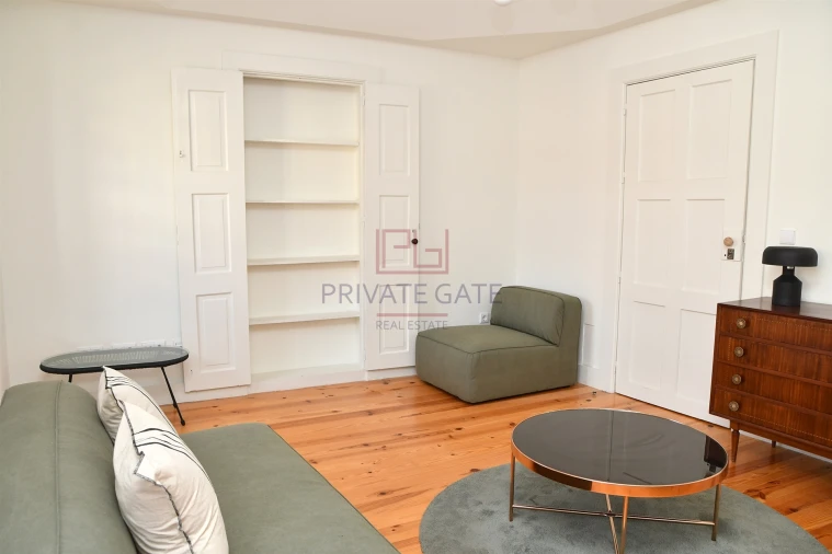 Apartamento T2 para Venda em Cedofeita, Santo Ildefonso, Sé, Miragaia, São Nicolau e Vitória Foto 4