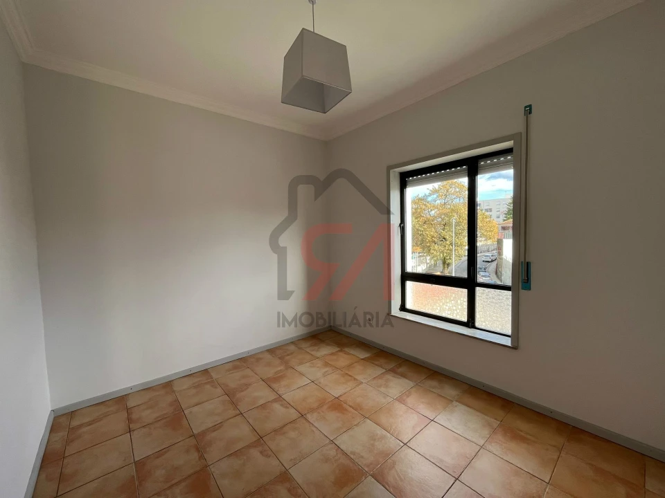 Apartamento T2 para Venda em Paços de Ferreira Foto 16