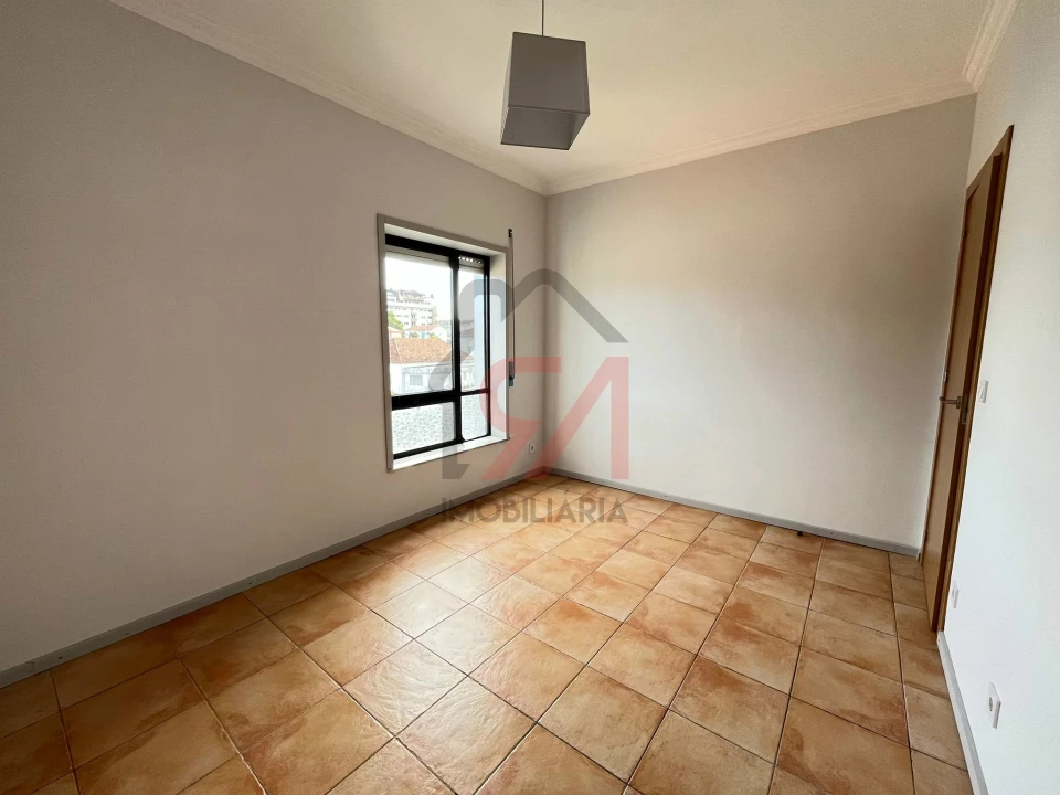 Apartamento T2 para Venda em Paços de Ferreira Foto 14