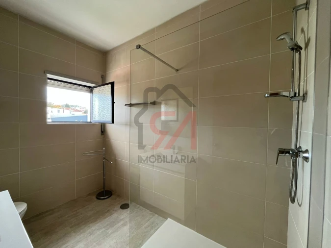 Apartamento T2 para Venda em Paços de Ferreira Foto 7