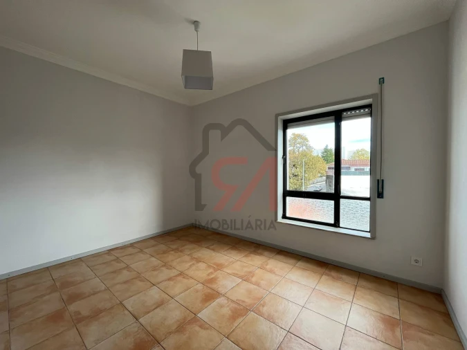 Apartamento T2 para Venda em Paços de Ferreira Foto 15