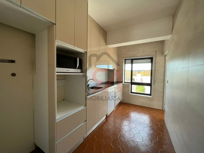 Apartamento T2 para Venda em Paços de Ferreira Foto 9