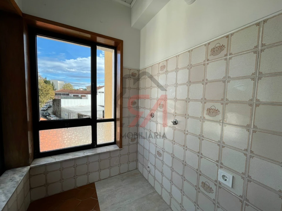 Apartamento T2 para Venda em Paços de Ferreira Foto 11