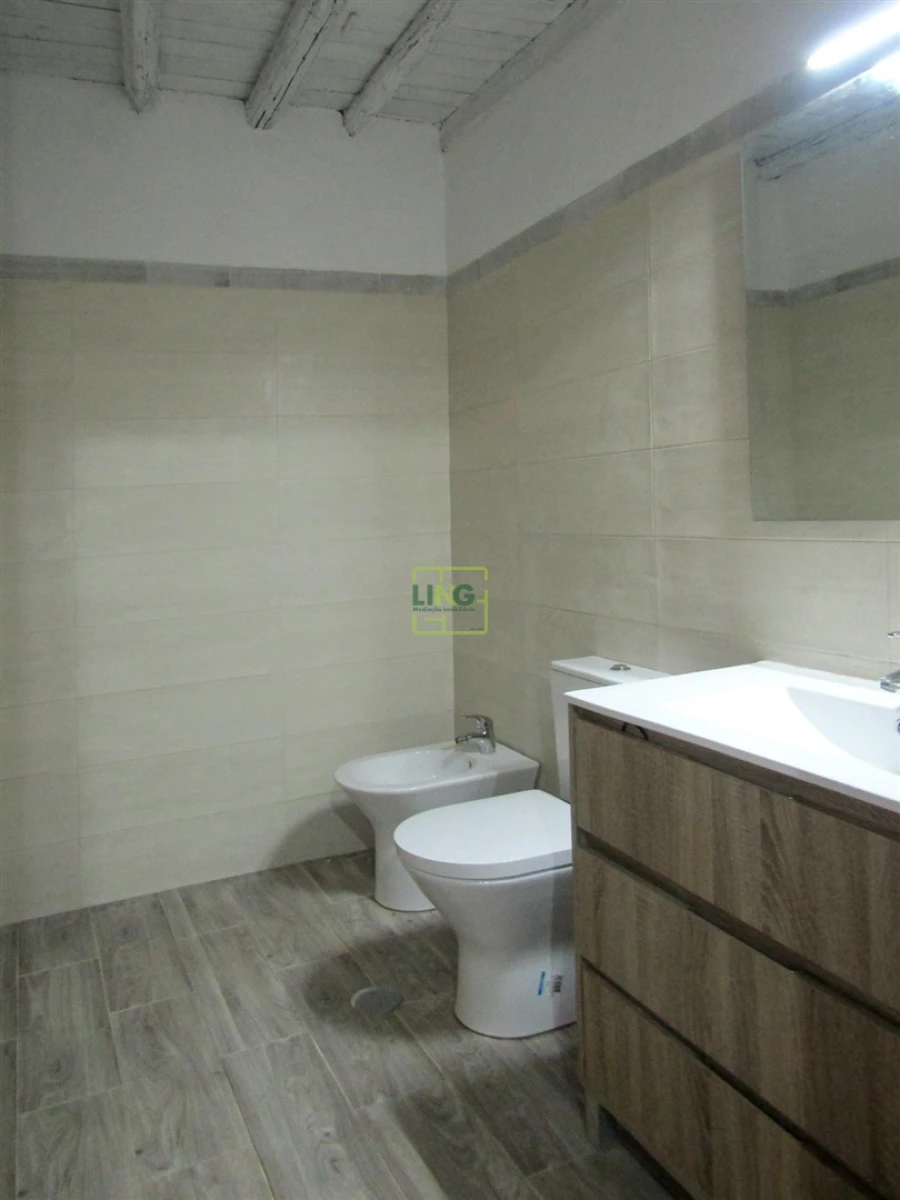 Moradia T2 para Venda em Escalos de Cima e Lousa Foto 12